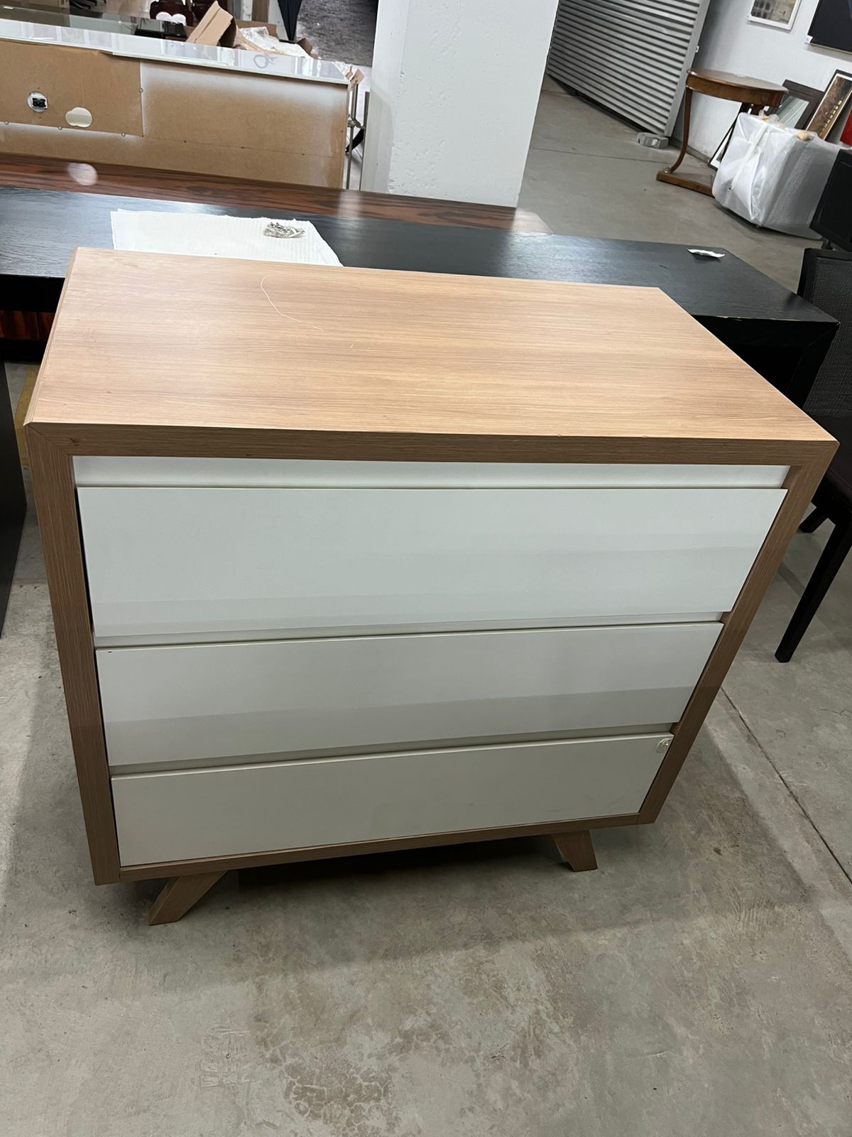 Cômoda com 3 gavetas