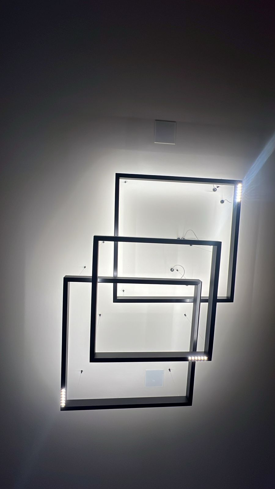 3 luminárias pendentes Iluminar