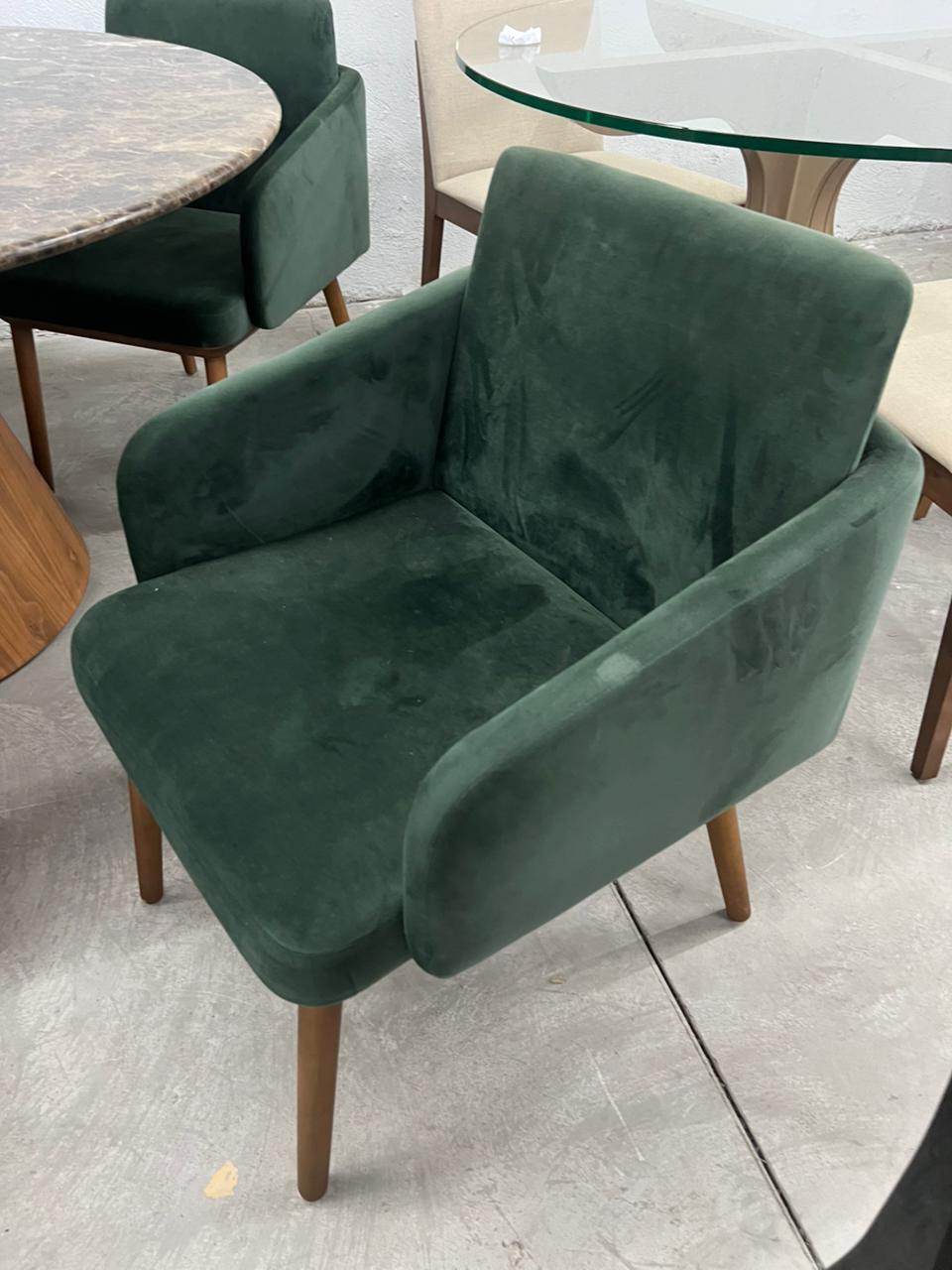 Cadeira veludo verde Líder