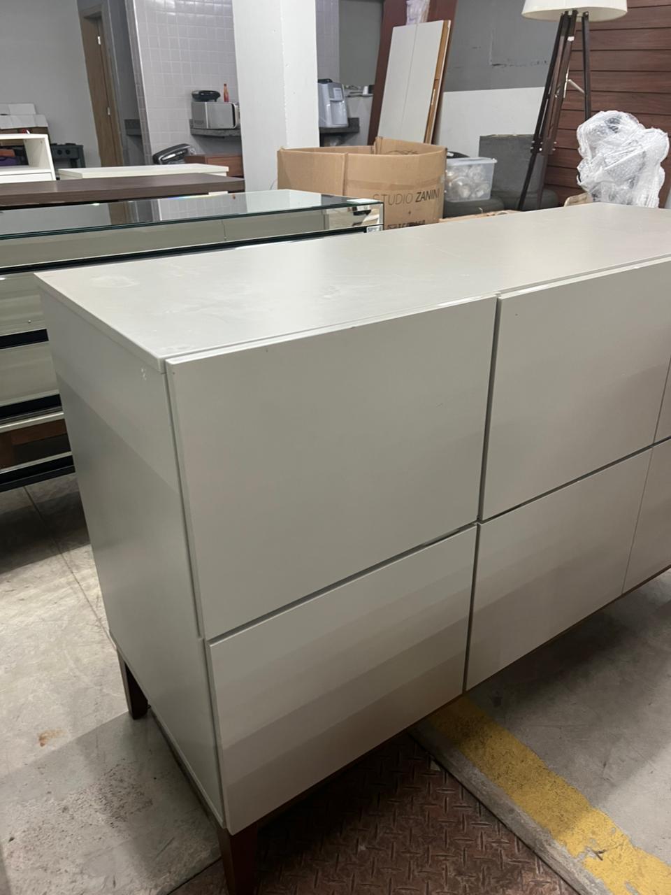 Buffet com 6 portas Etna