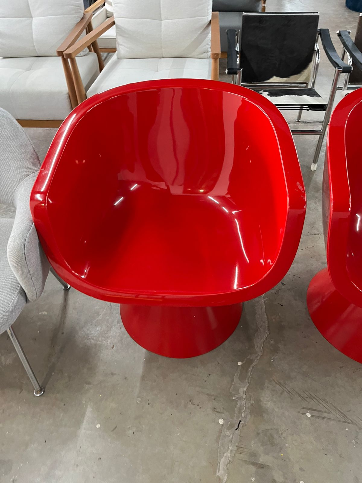 Cadeira vermelha Dora 922, Zanotta Designer Ludovica+Roberto Palomba, 2005, Polyethylene