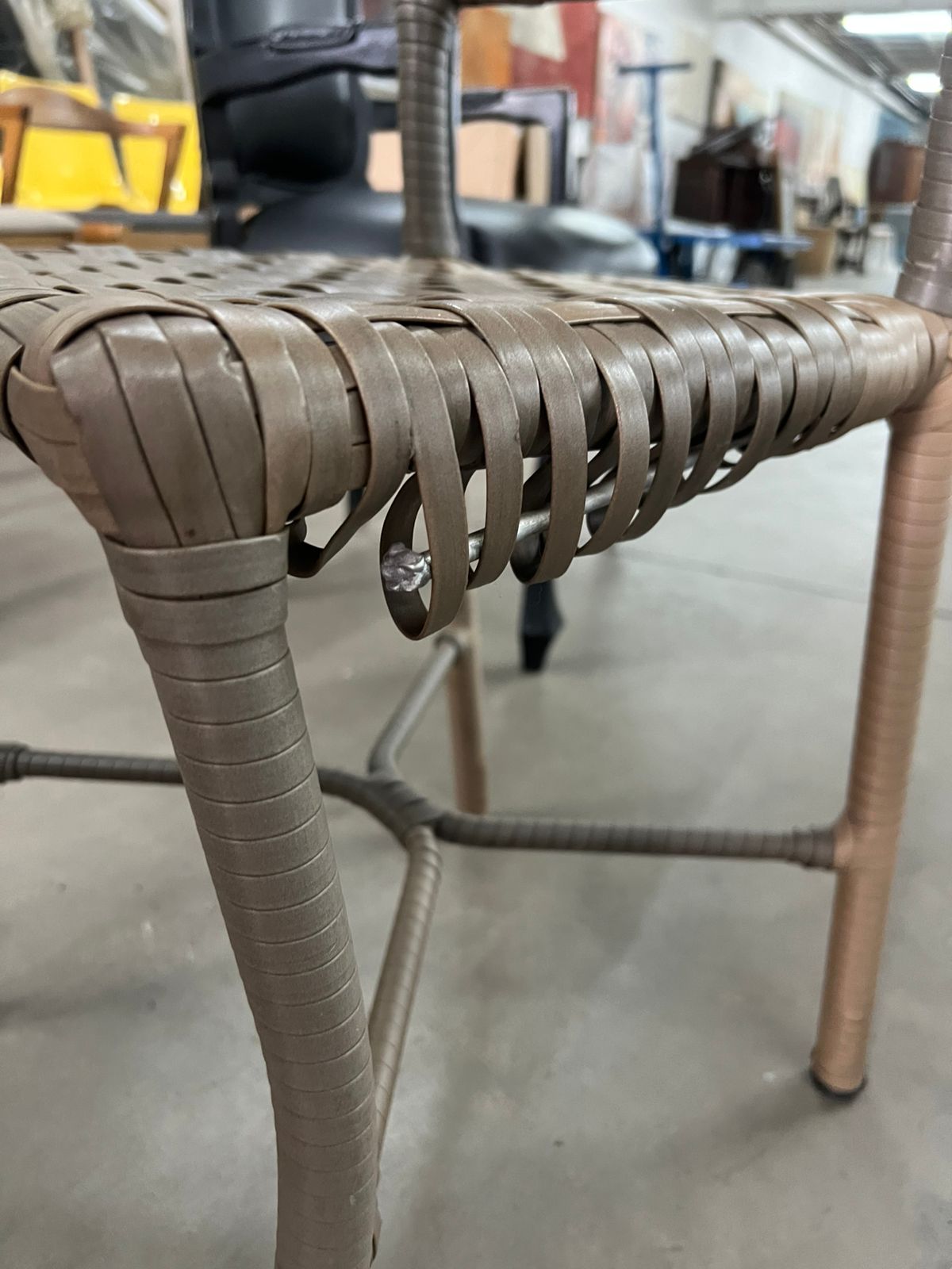 Cadeira de fibra para área externa