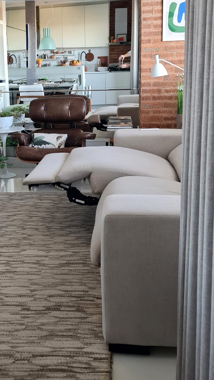 Sofá Reclinável Elétrico com 2 lugares em linho - by Natuzzi Group