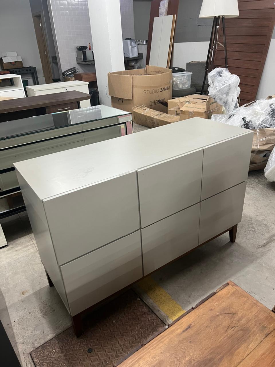 Buffet com 6 portas Etna