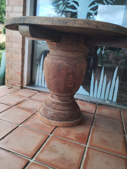 Mesa de madeira maciça, imbuia escura