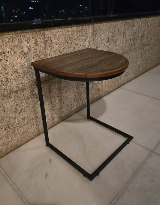 Mesa de apoio de madeira da MAC Design