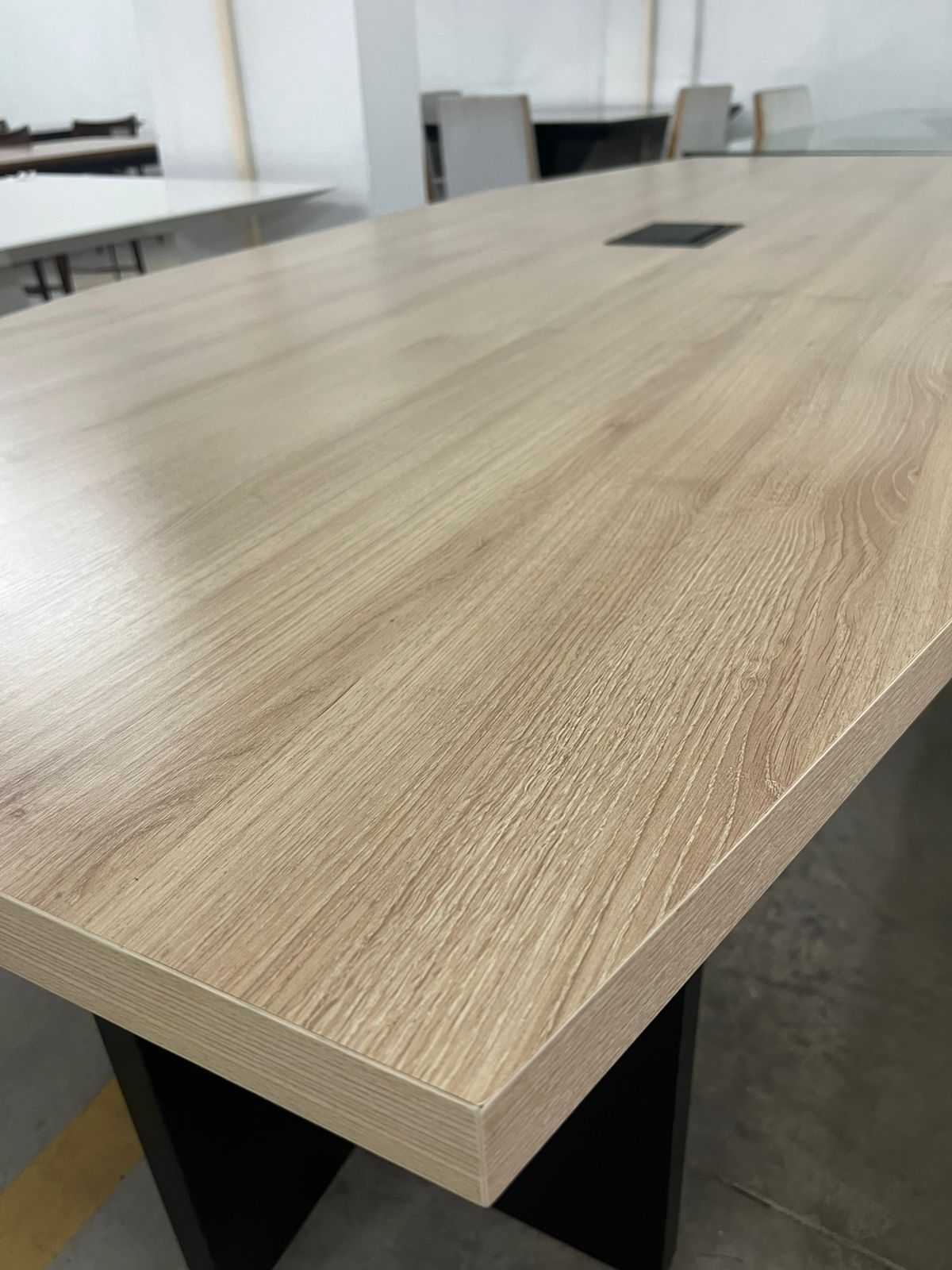 Mesa grande de reunião