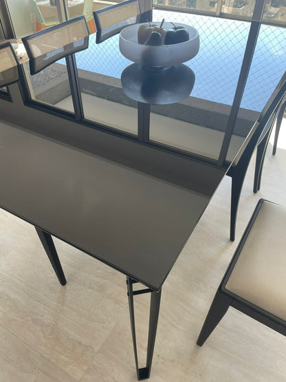 Mesa laqueada com vidro - Marca: D/IT Casa