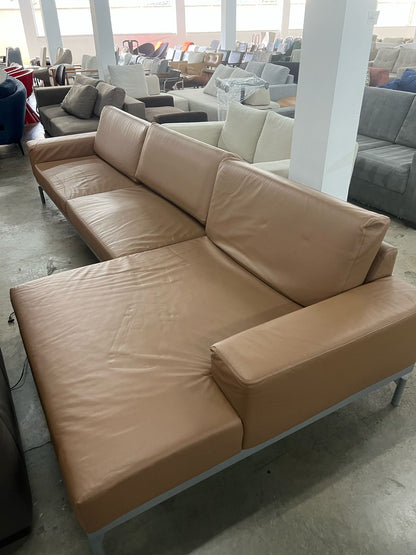Sofa Breton couro caramelo