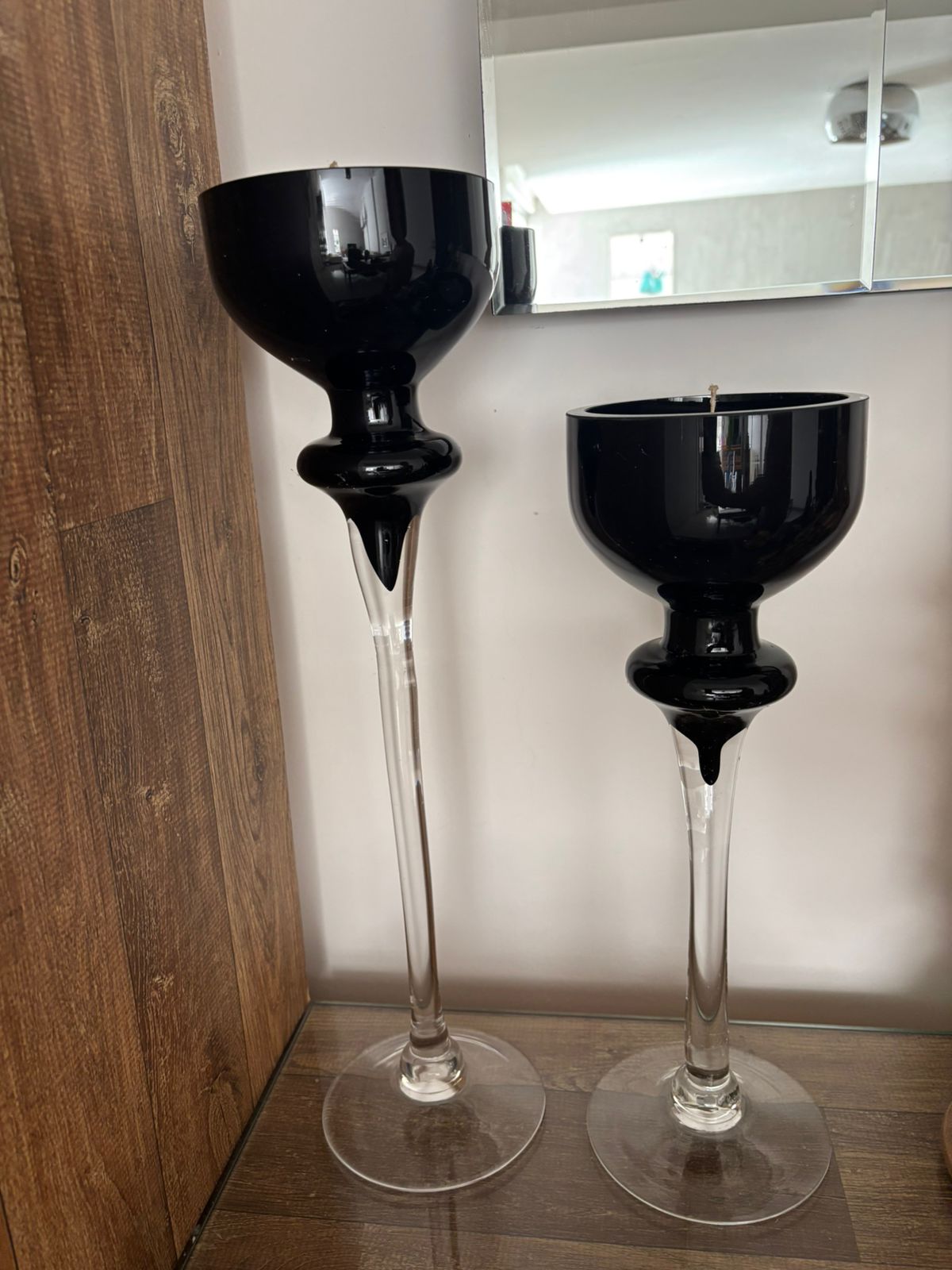 Castiçais pretos da Hob Nob com 2 velas (38%)