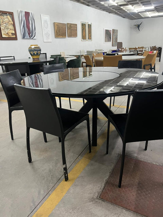 Mesa preta tampo de vidro grande redonda ACCERVO DESIGN