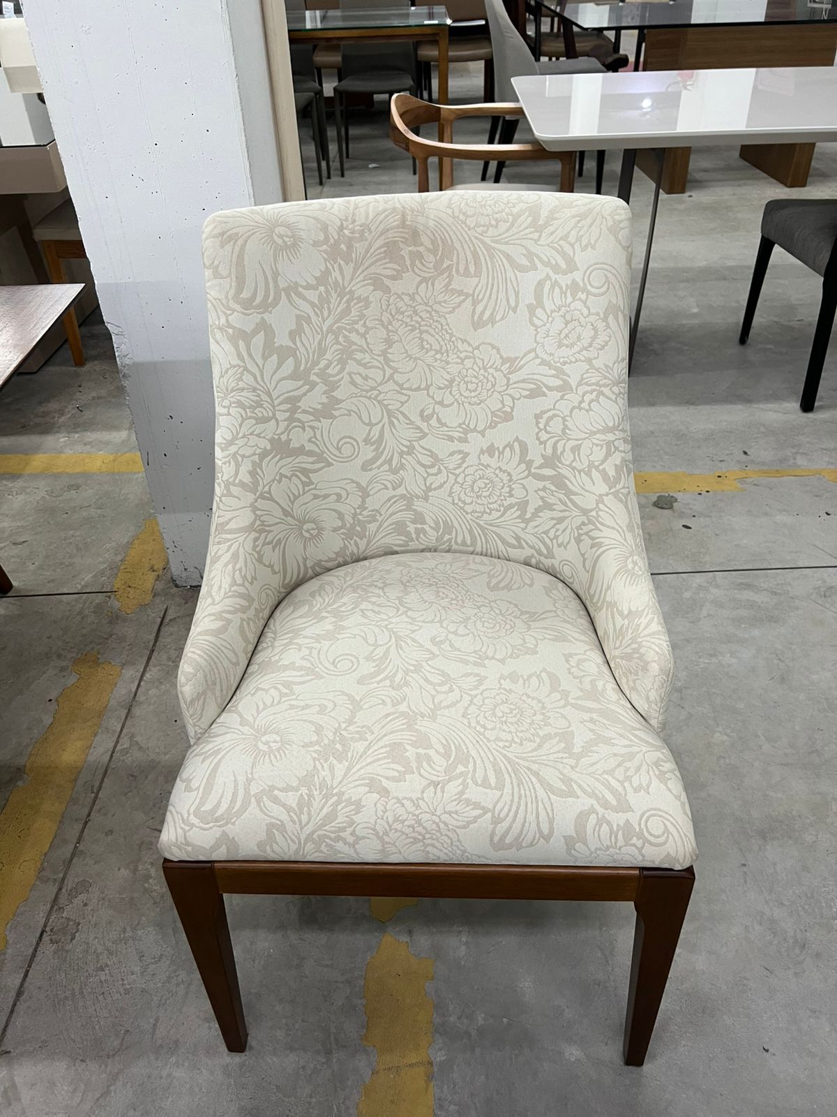 Cadeira de madeira estofada Sier (38%)