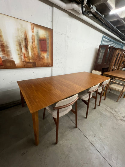 Mesa retangular 2,70 x 1,10 jequitiba
