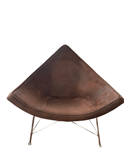 Cadeira marrom triangular
